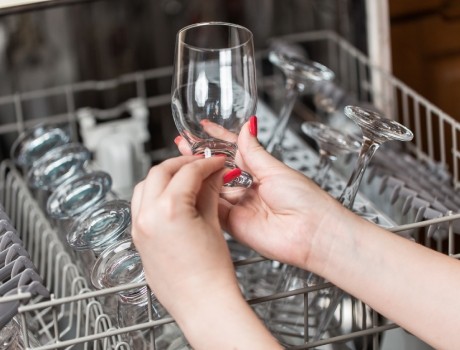 Eviter les traces du lave-vaisselle sur les verres à Bruxelles